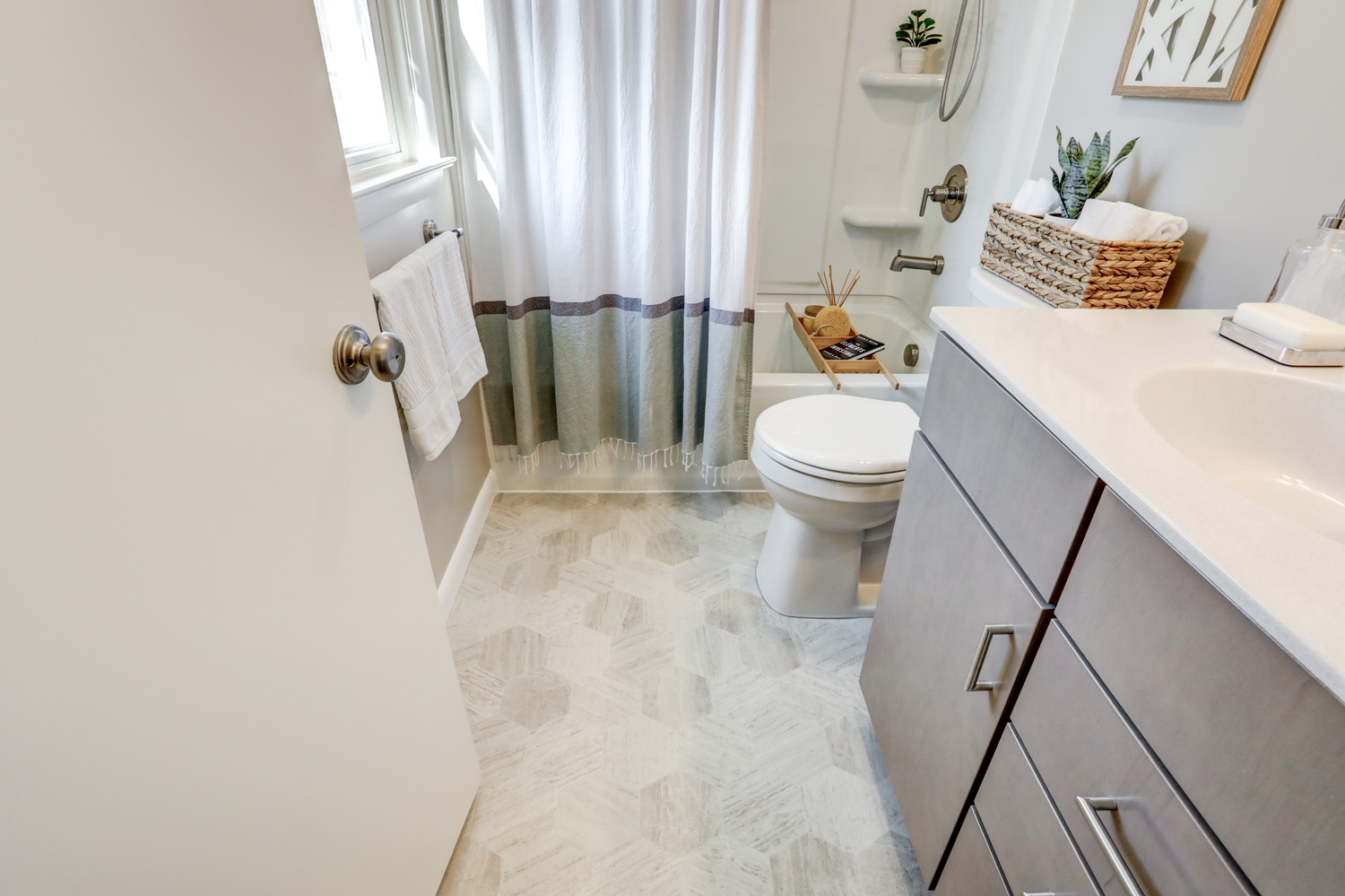 Manheim-Township-Bathroom-Remodel-04